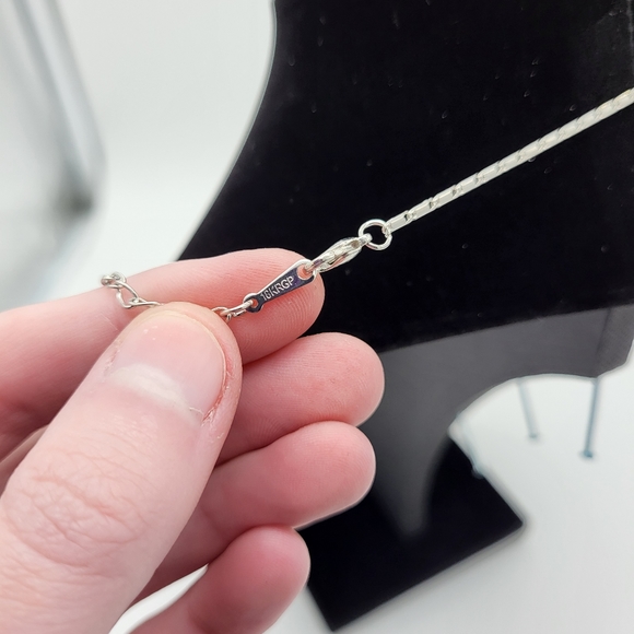 18k white gold rolled plated butterfly wing necklace - Picture 4 of 5